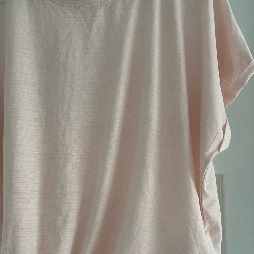 GapFit Breathe Dolman Sleeve Side-Tie T-Shirt in Lilac Cloud Size Large - Picture 3 of 7